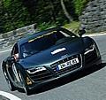 Der Audi R8 e-tron fährt bei der 